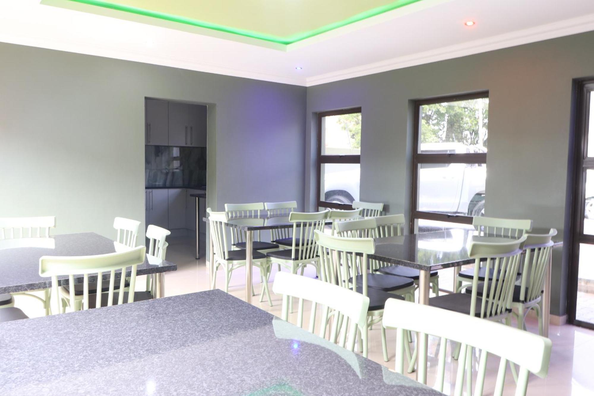 Wise Bird Guest House Roodepoort Exterior foto